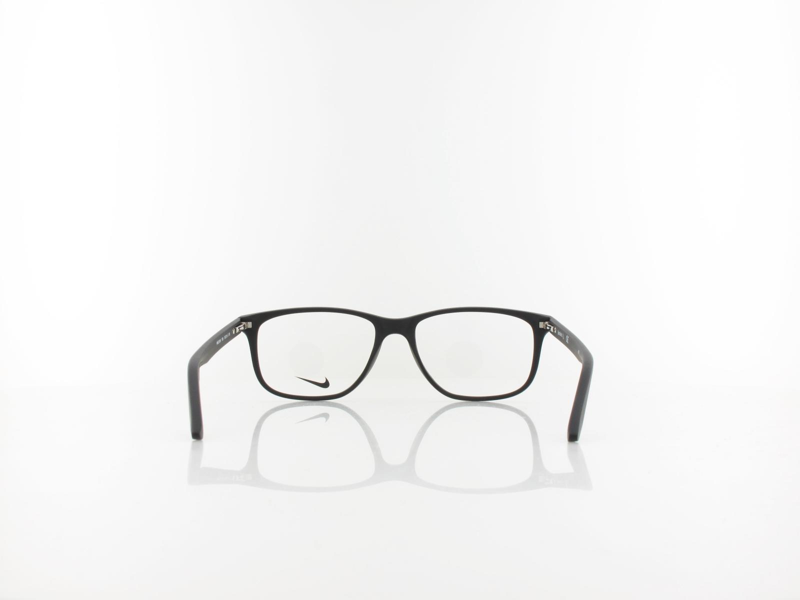Nike | NK5019 003 50 | matte solid black